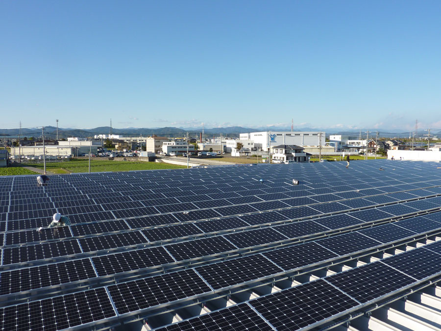 三菱電機・産業用太陽光発電１１２kwシステムモジュール設置工事